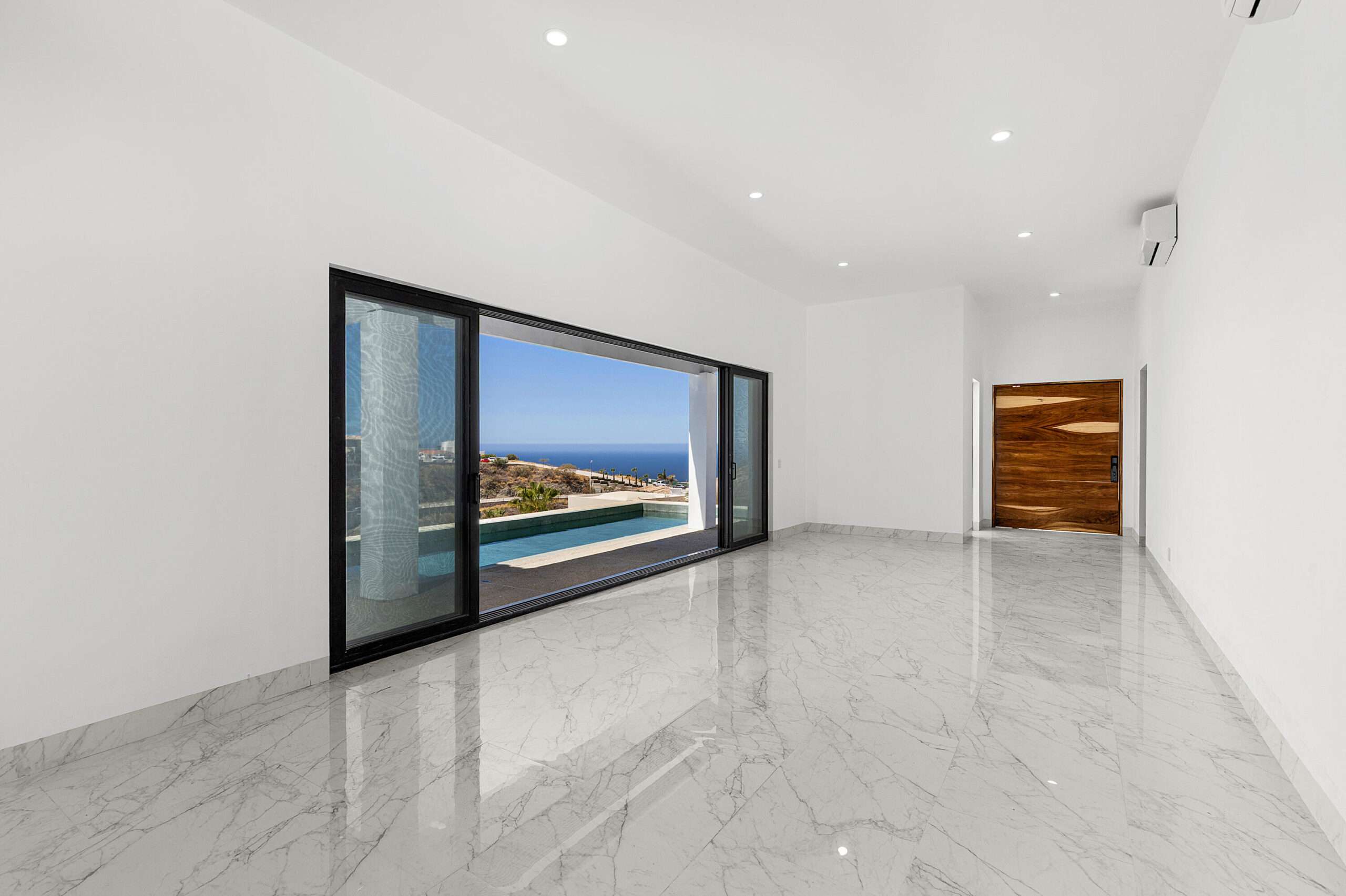 Los Cabos Residencial La Jolla Casa Devine is a luxurious, turnkey, fully-furnished, for sale