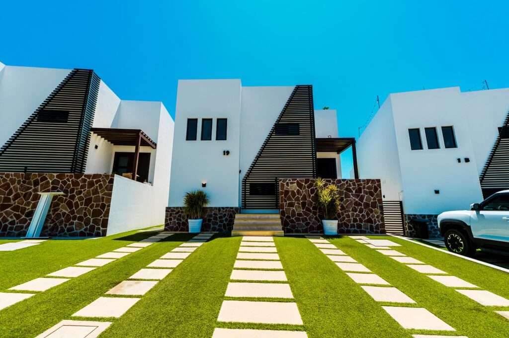 Los Cabos Lomas Del Pacifico If you're looking for a home that captures true Mexican charm, this is it. This 2-bedroom, 2-bath home plus office sits on a large 804 m² lot on the Pacific side of Cabo, where you'll enjoy the cool ocean breezes and relaxed coastal living. The home features warm, traditional finishes, open living spaces, and a spacious 3-car garage—perfect for vehicles, storage, or a workshop. The generous lot offers plenty of room to expand or create your dream outdoor retreat. Located in a peaceful area just minutes from the beach and downtown Cabo San Lucas, this property is ideal as a full-time residence, vacation getaway, or investment opportunity. Experience authentic Baja living—where every sunset feels like home. for sale