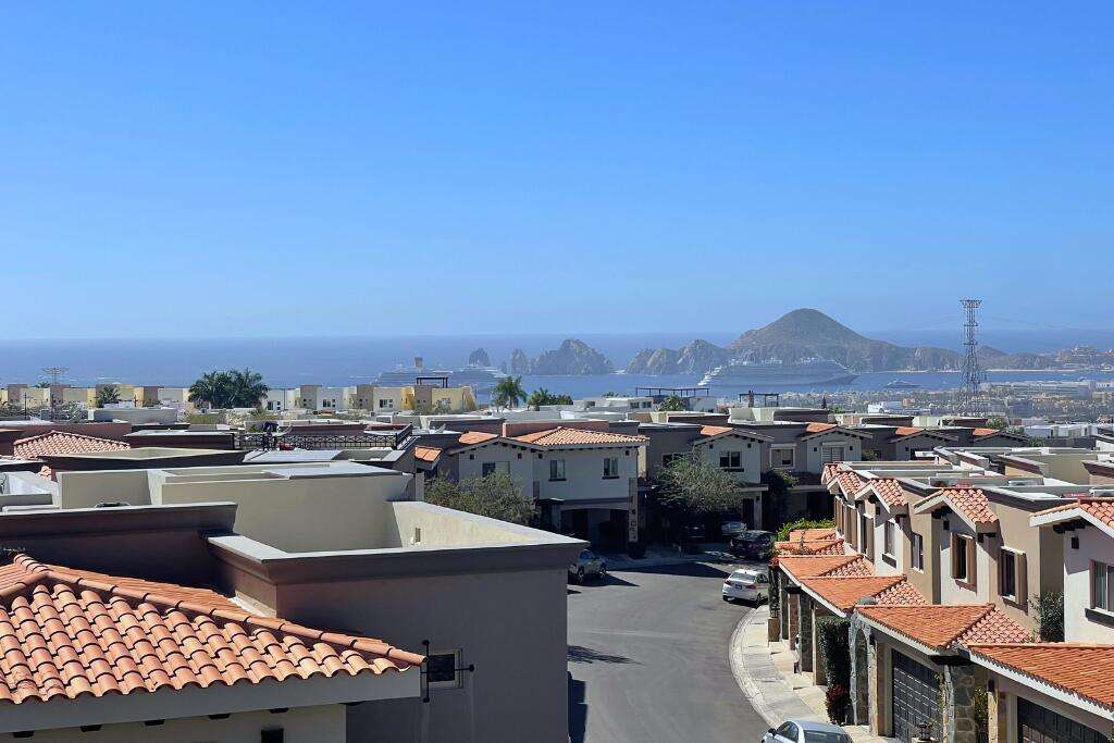 Los Cabos Vista Vela Spacious 3-bedroom, 3.5-bathroom home located just behind Soriana El Tezal. Offered unfurnished, this property features a private rooftop with ocean for sale
