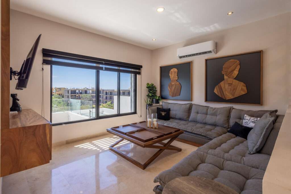 Los Cabos Chamizal Live or invest smart in this versatile 3-bedroom, 3-bath property in San José del Cabo. Featuring two fully independent units: a 1-bedroom studio with full kitchen, private bath, laundry area, and separate entrance; and a spacious 2-bedroom, 2-bath unit with its own kitchen, laundry room, and entrance. Both are fully furnished and equipped with air conditioning. Ideal to live in one and rent the other short or long term. Located in a safe, desirable neighborhood loved by locals and expats. Just minutes from the beach, shops, and restaurants — with a rooftop terrace offering stunning ocean for sale