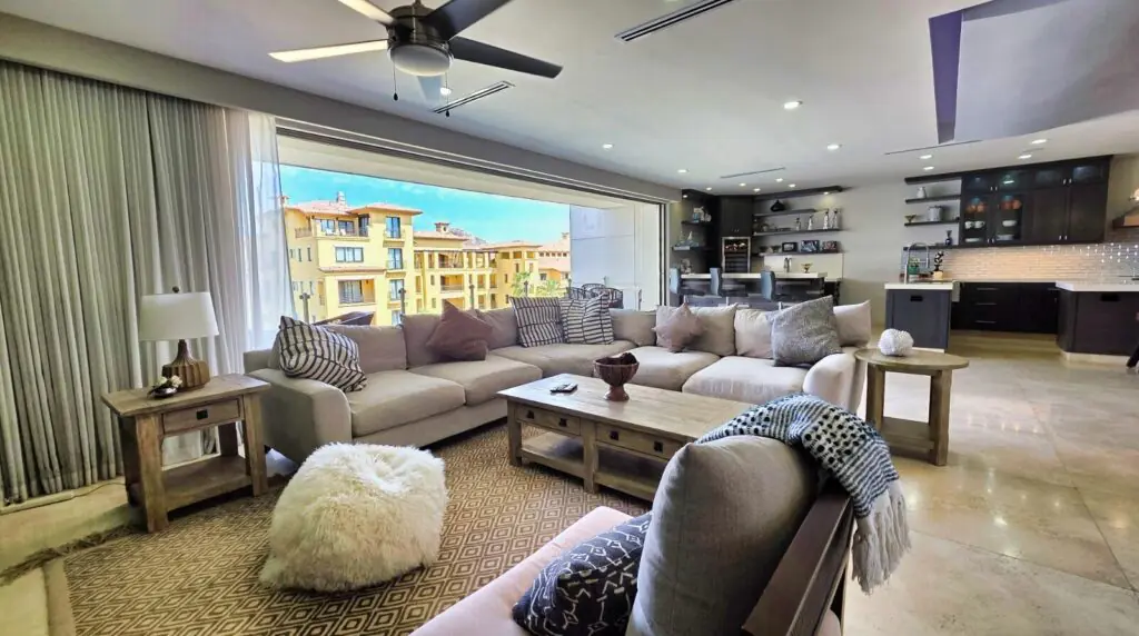 Los Cabos One Medano Beautifully renovated between 2019-2021, this luxury condo offers an unbeatable location just steps from Medano Beach and the Cabo San Lucas Marina. Floor-to-ceiling windows frame breathtaking ocean – 15 PASEO DE LA MARINA, Cabo San Lucas, BS